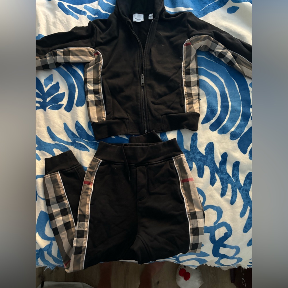 children’s burrberry tracksuit